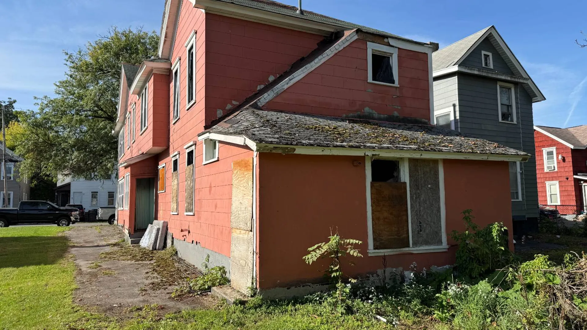 Property at 938 Emerson Ave, Syracuse, NY 13204 5