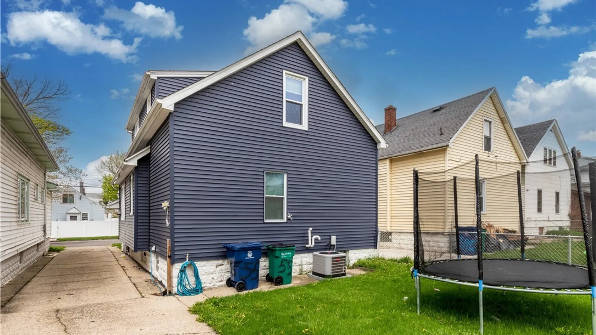 Property at 55 Sumner Place, Buffalo, NY 14211 4