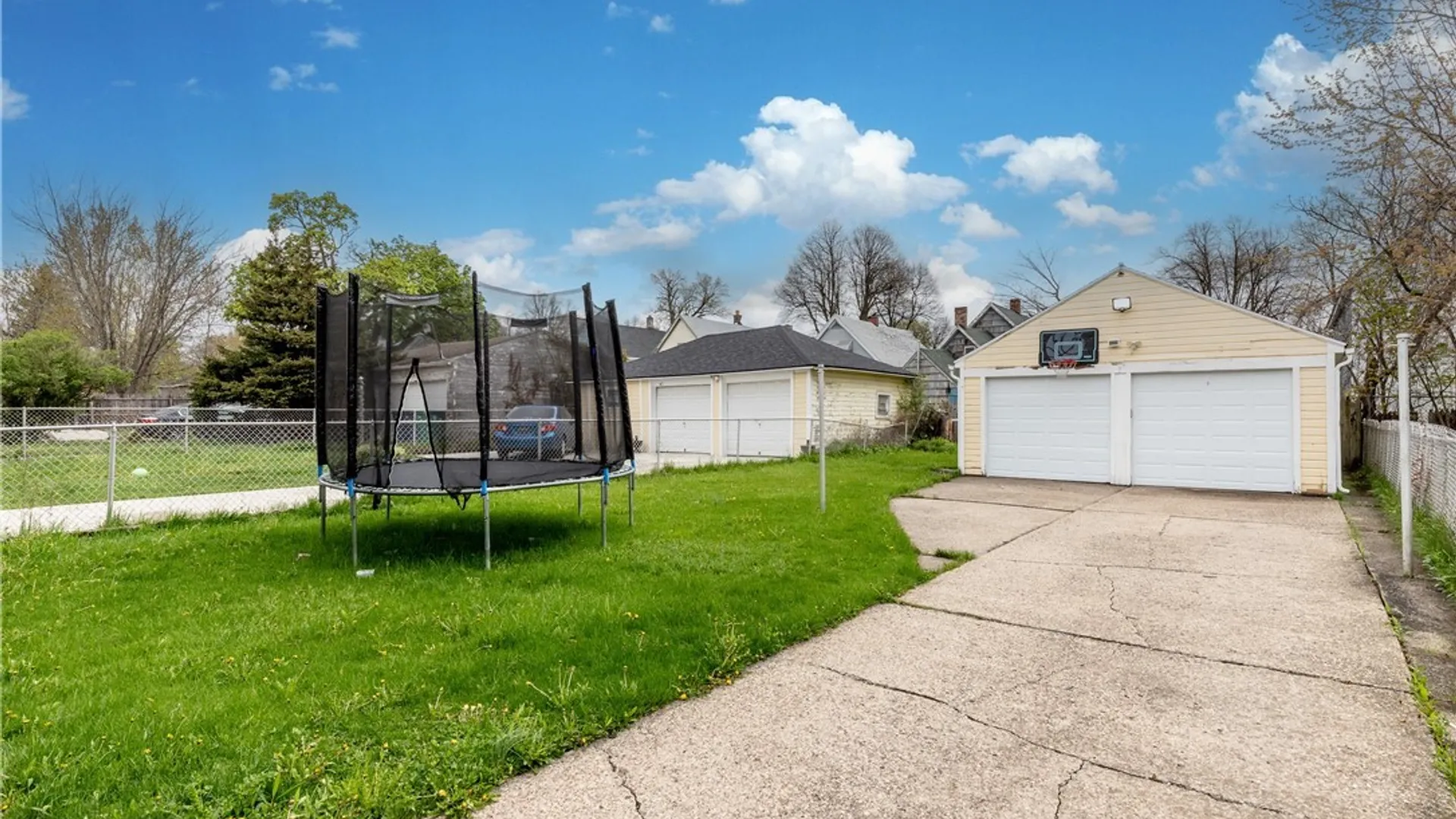 Property at 55 Sumner Place, Buffalo, NY 14211 6