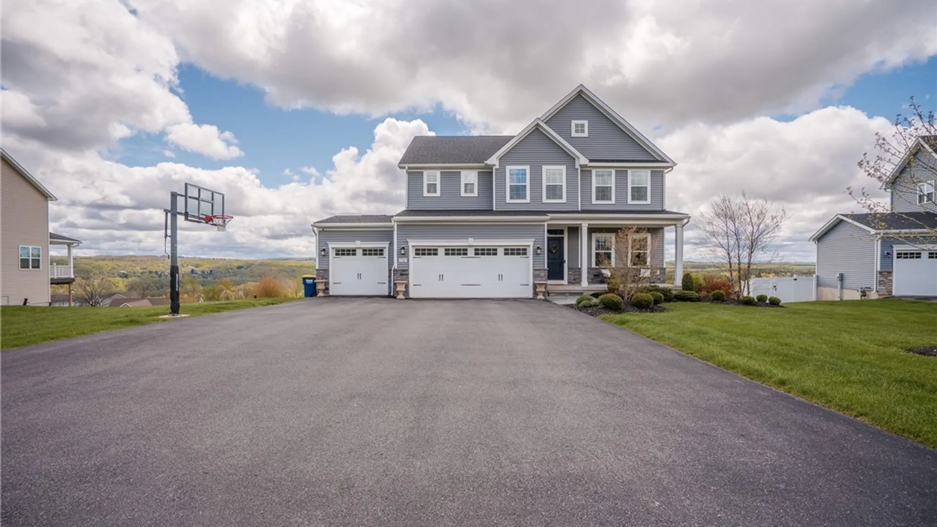 Property at 5547 Rolling Meadows, Camillus, NY 13031 3