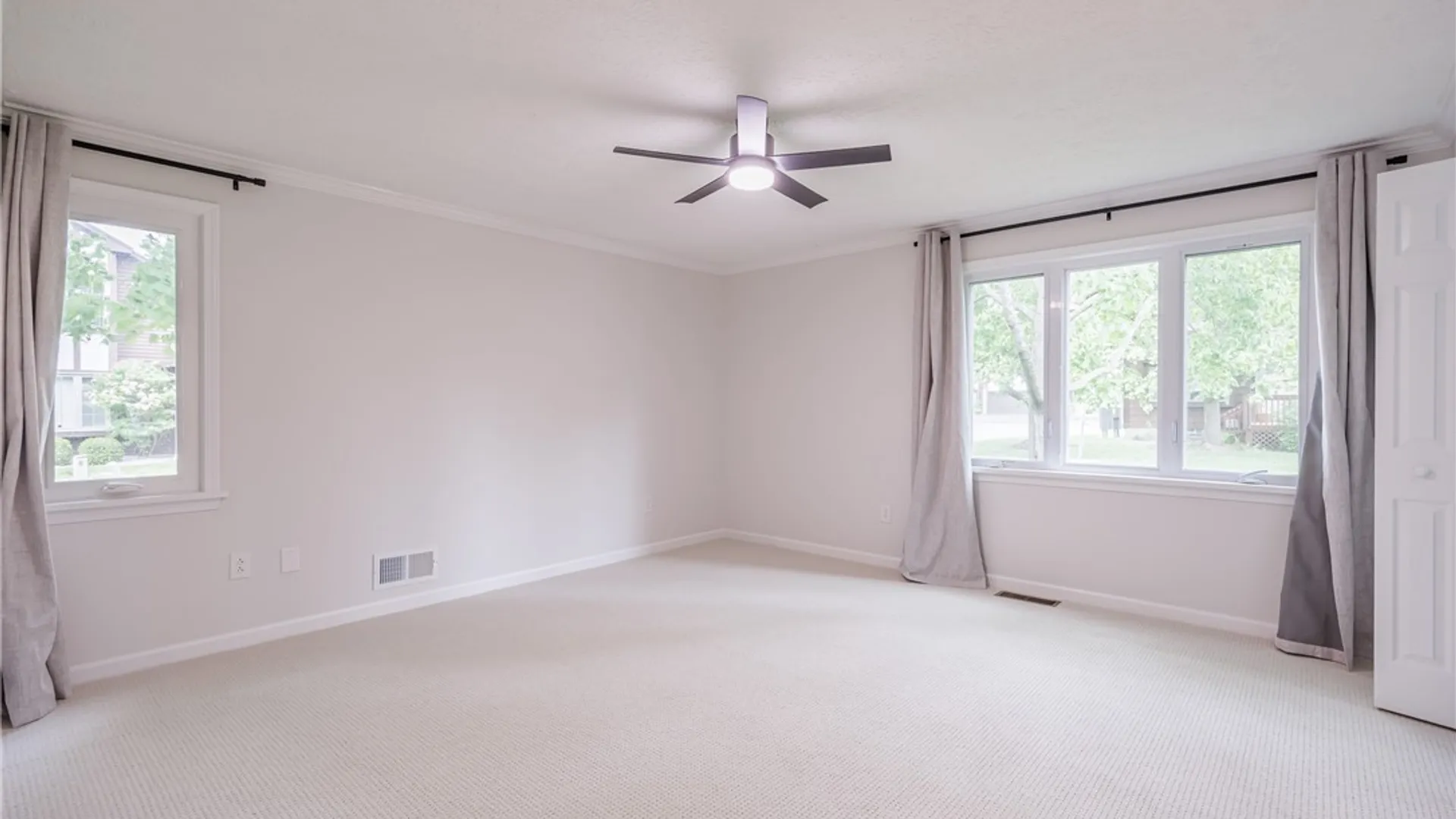 Property at 30 Cambridge Court, Perinton, NY 14450 11