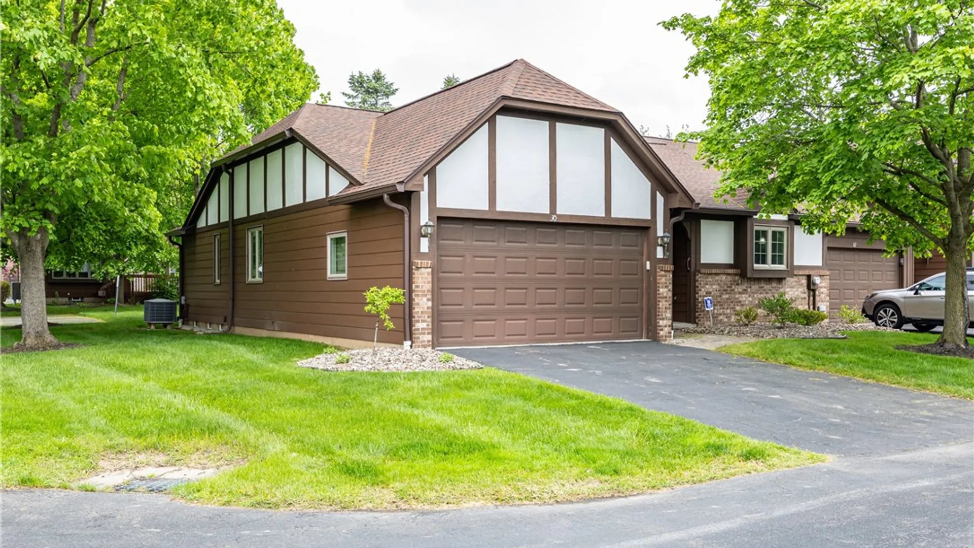 Property at 30 Cambridge Court, Perinton, NY 14450 2