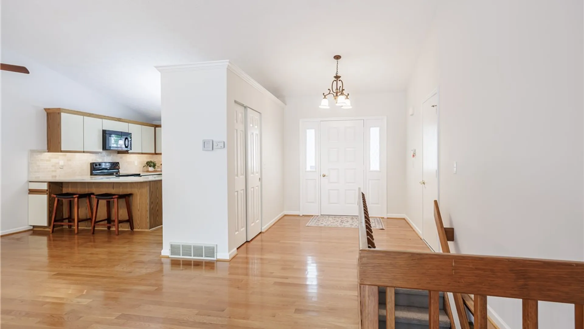Property at 30 Cambridge Court, Perinton, NY 14450 5