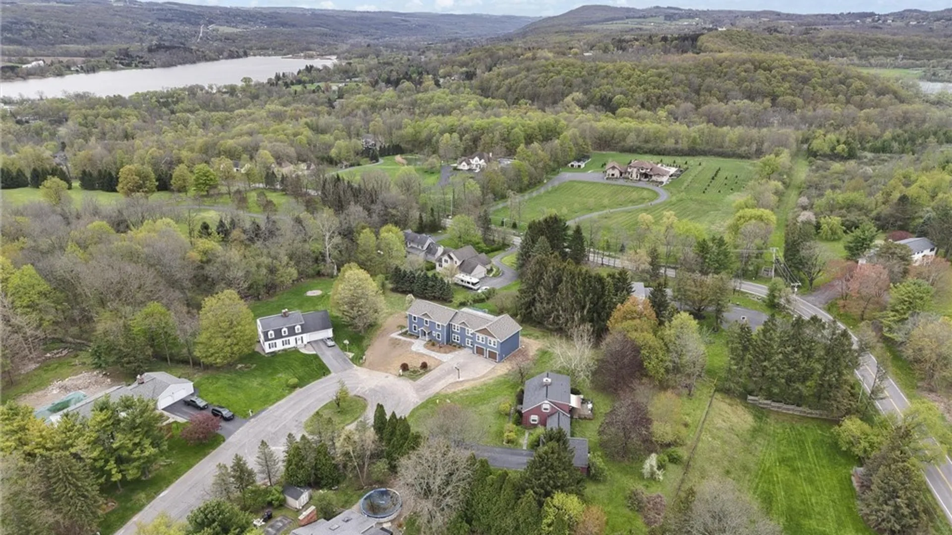 Property at 4454 Carriage Circle, DeWitt, NY 13078 41