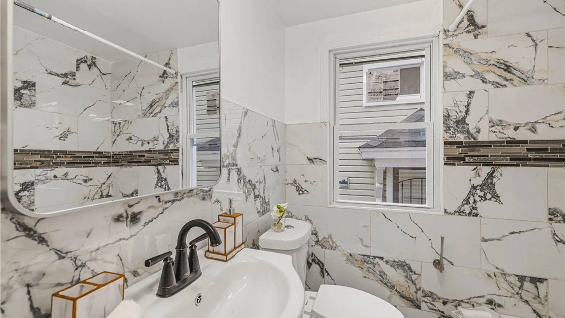 Property at 237 Rounds Avenue, Buffalo, NY 14215 19