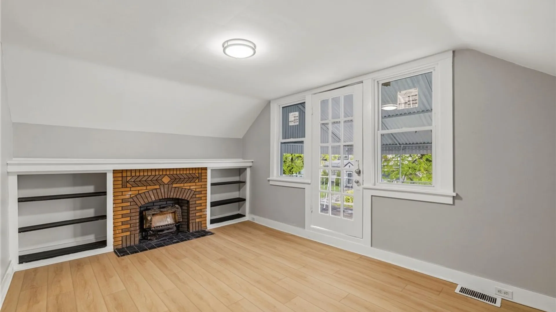 Property at 237 Rounds Avenue, Buffalo, NY 14215 23