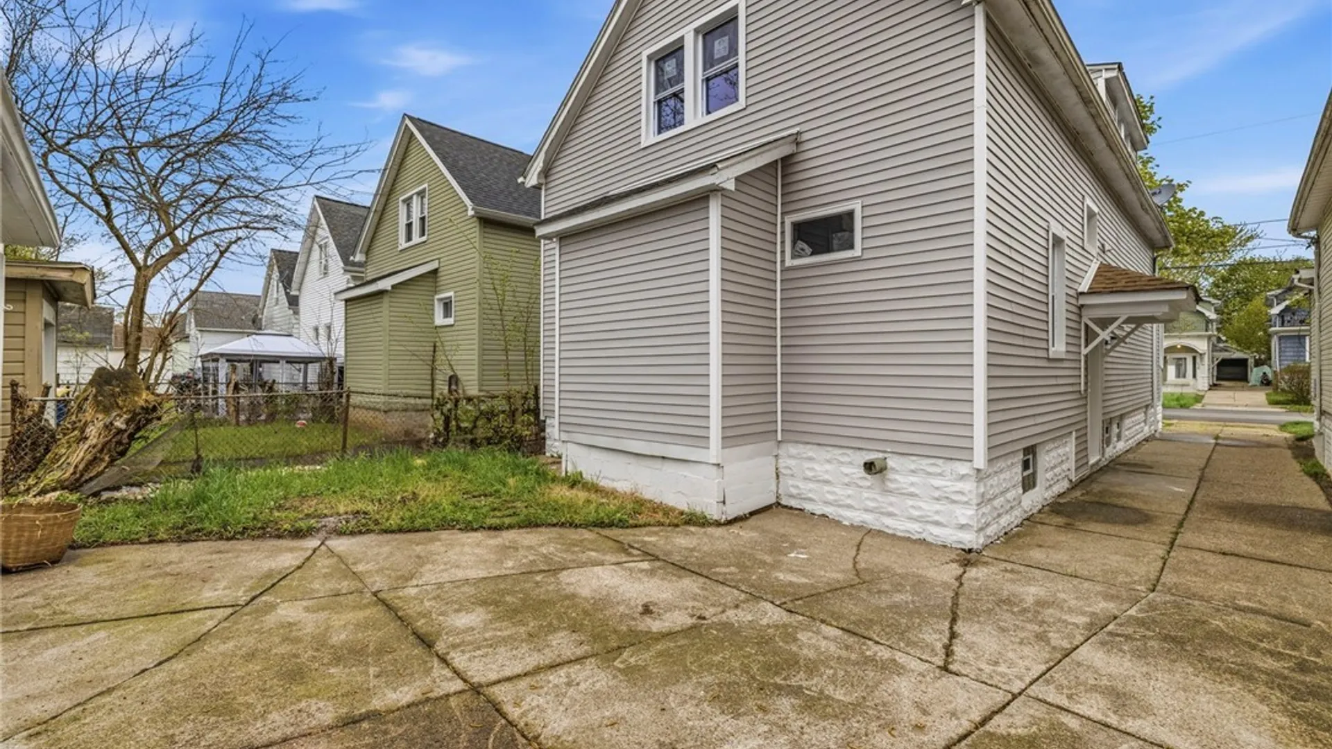 Property at 237 Rounds Avenue, Buffalo, NY 14215 34