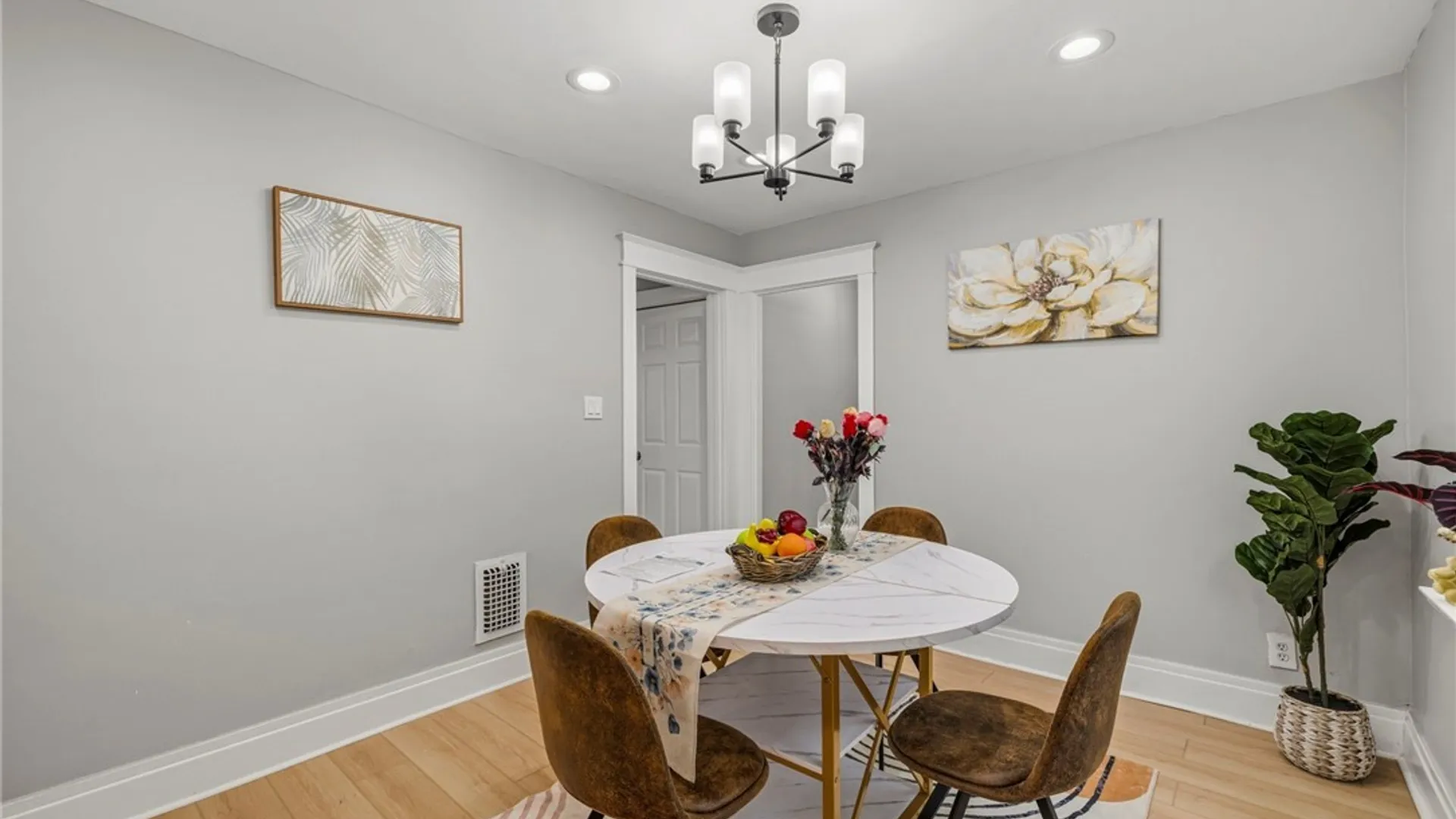 Property at 237 Rounds Avenue, Buffalo, NY 14215 9