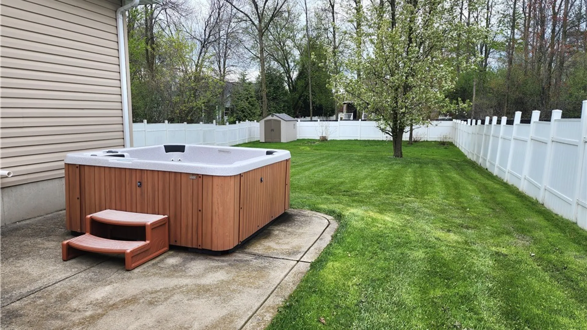 Property at 4362 Abbott Parkway, Hamburg, NY 14219 27