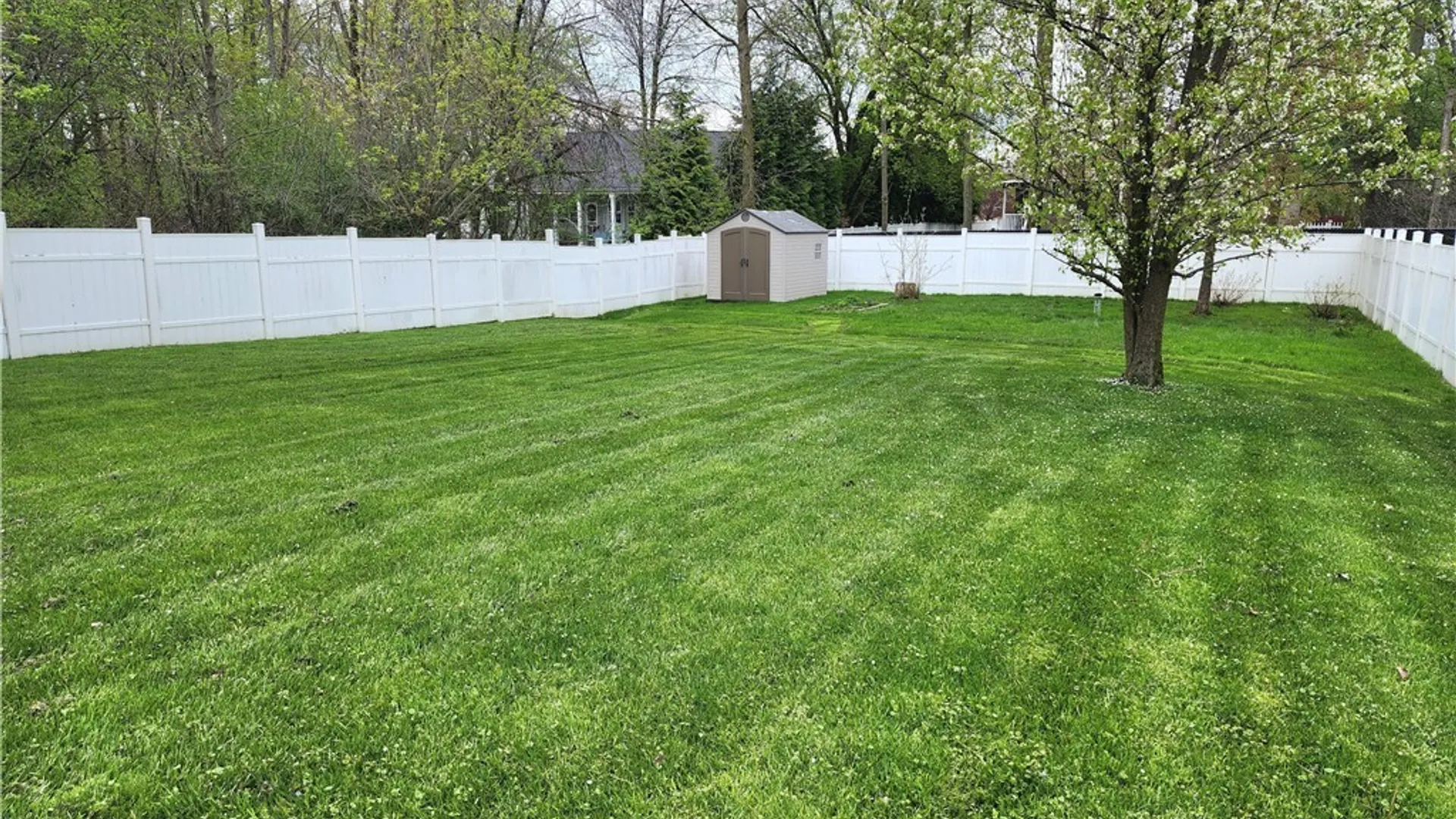 Property at 4362 Abbott Parkway, Hamburg, NY 14219 29