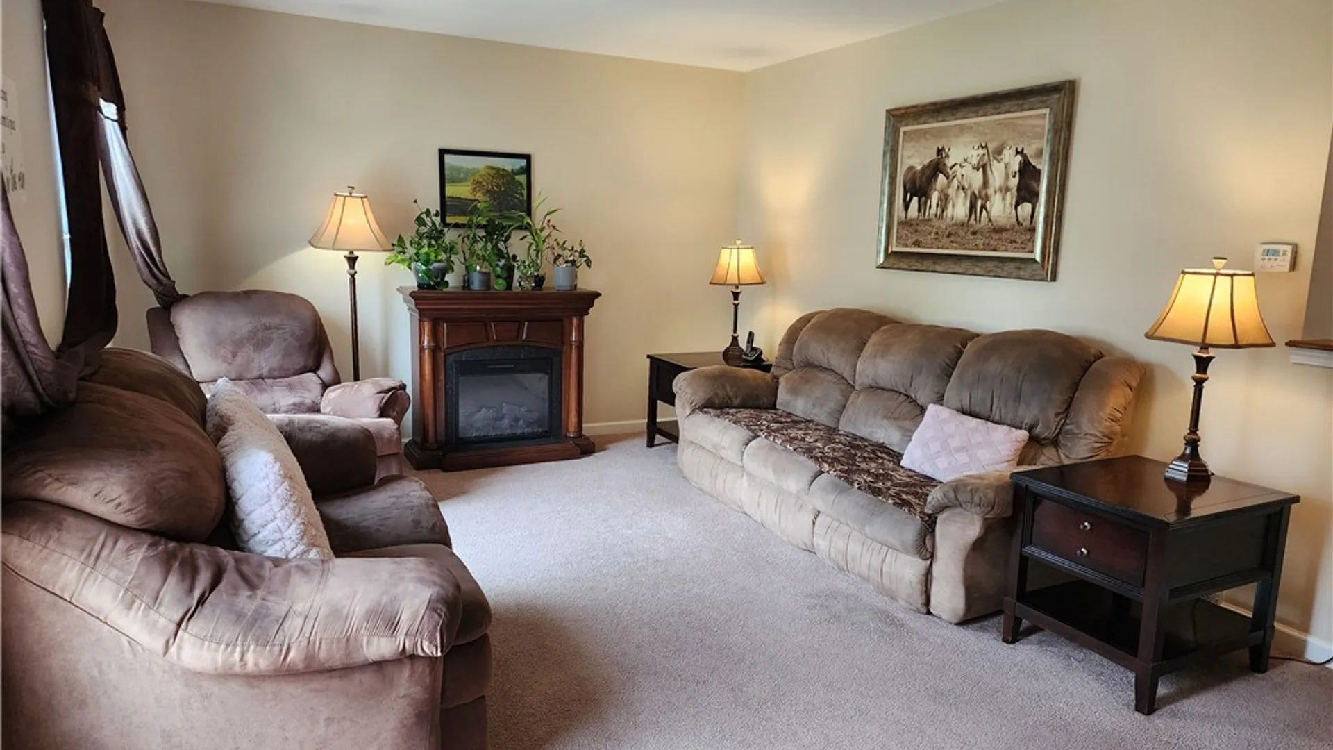 Property at 4362 Abbott Parkway, Hamburg, NY 14219 6
