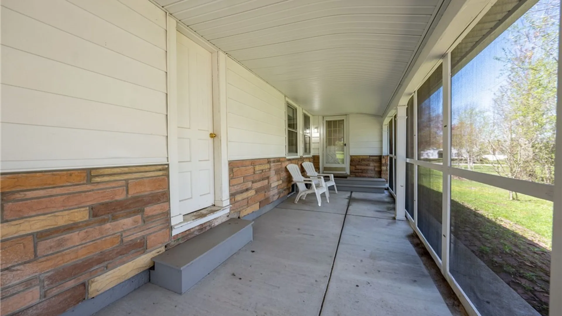 Property at 5253 Columbia Avenue, Hamburg, NY 14075 8