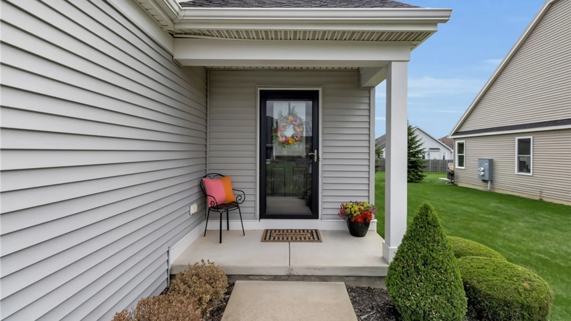 Property at 7 Cumberland Street, Lancaster, NY 14086 4