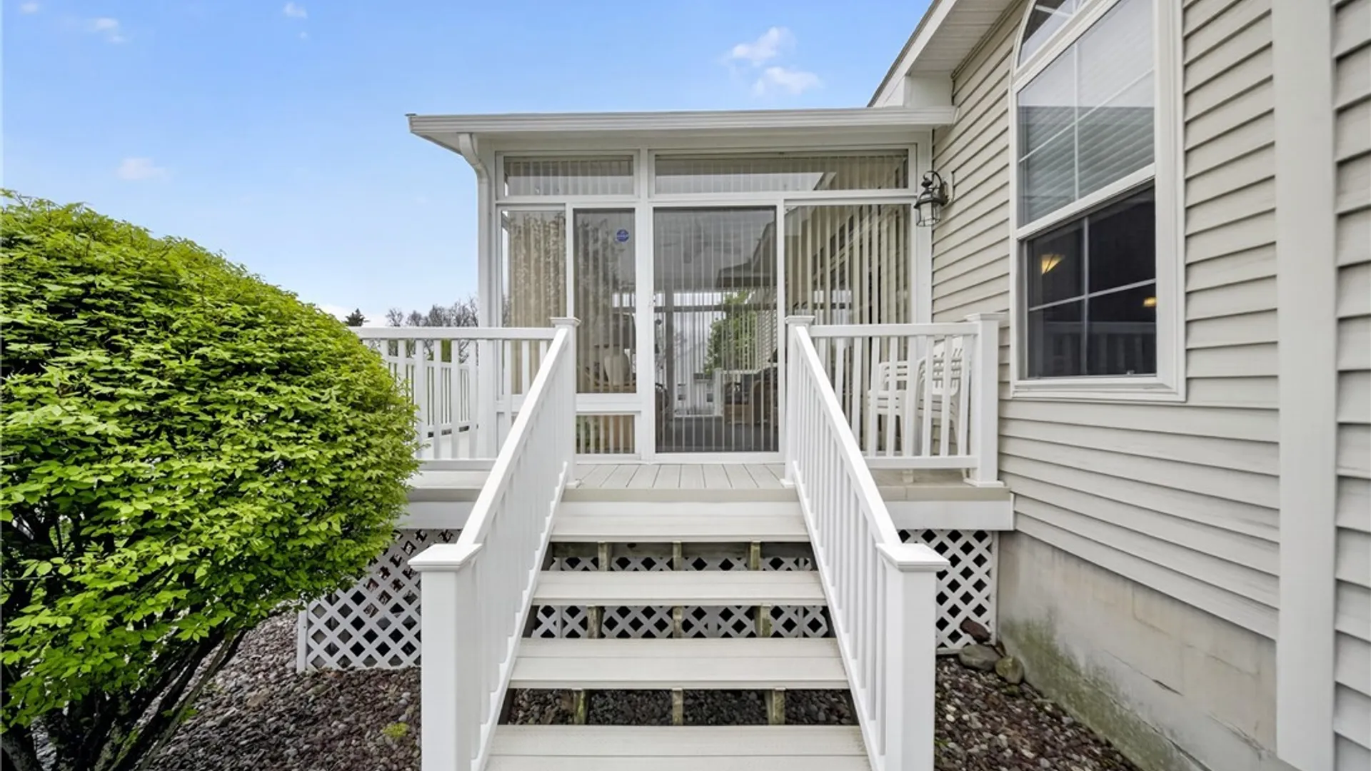 Property at 132 Lorian Drive, Salina, NY 13212 14