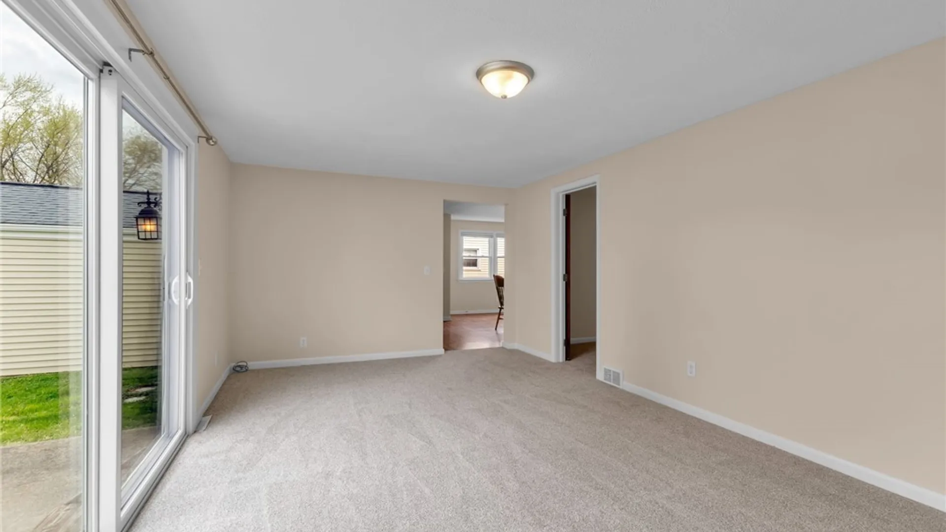 Property at 87 Irwinwood Road, Lancaster, NY 14086 16