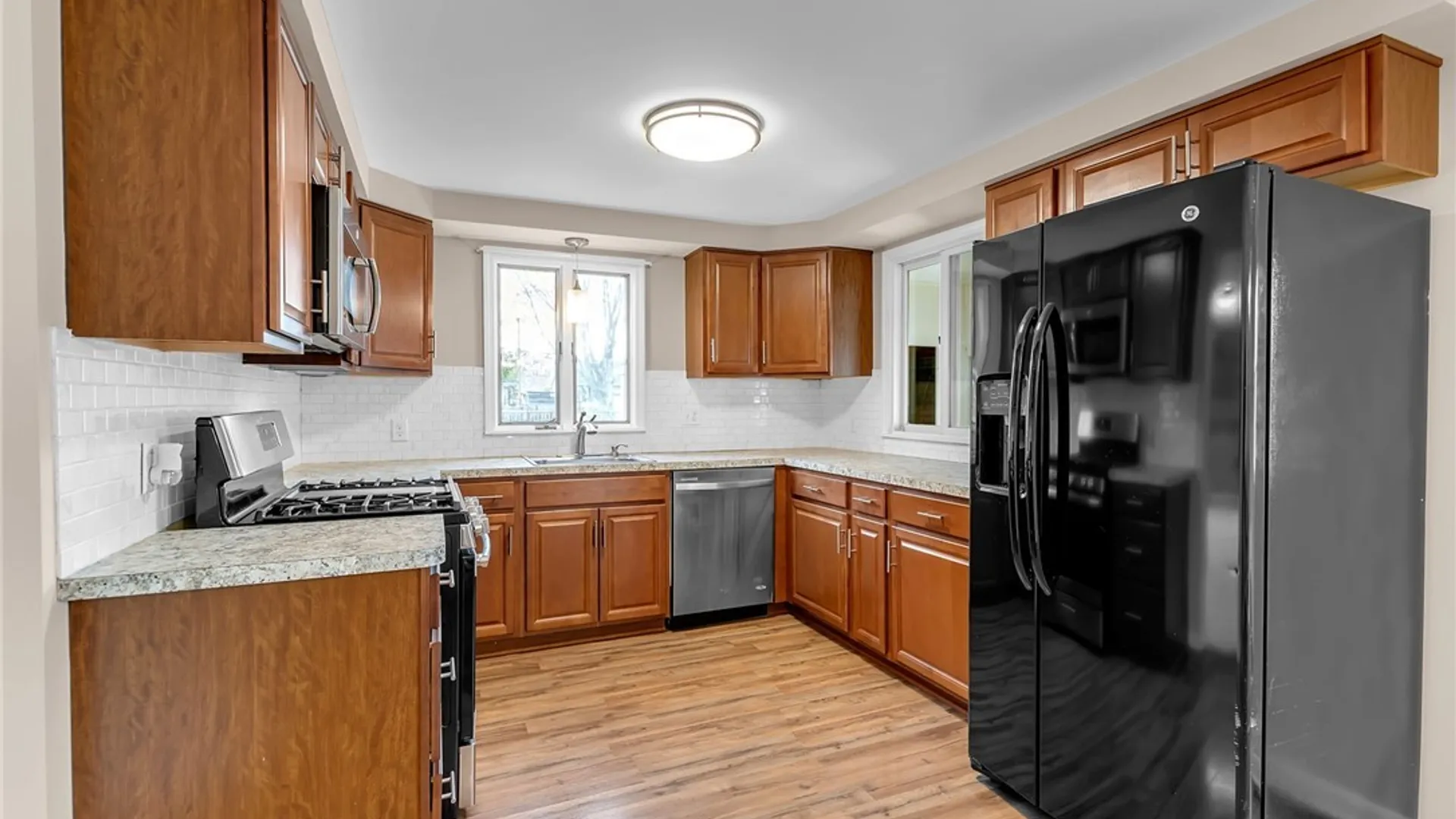 Property at 87 Irwinwood Road, Lancaster, NY 14086 5