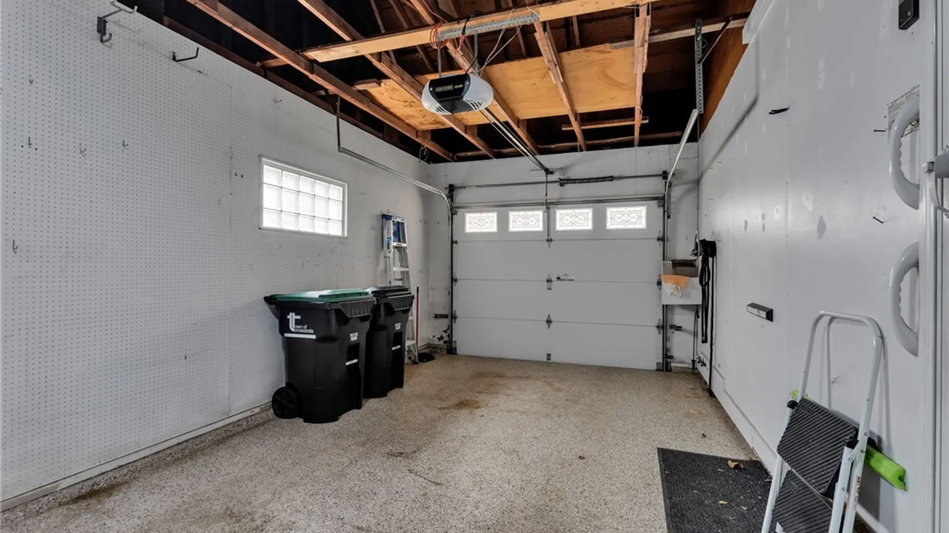 Property at 268 Evergreen Drive, Tonawanda, NY 14150 45