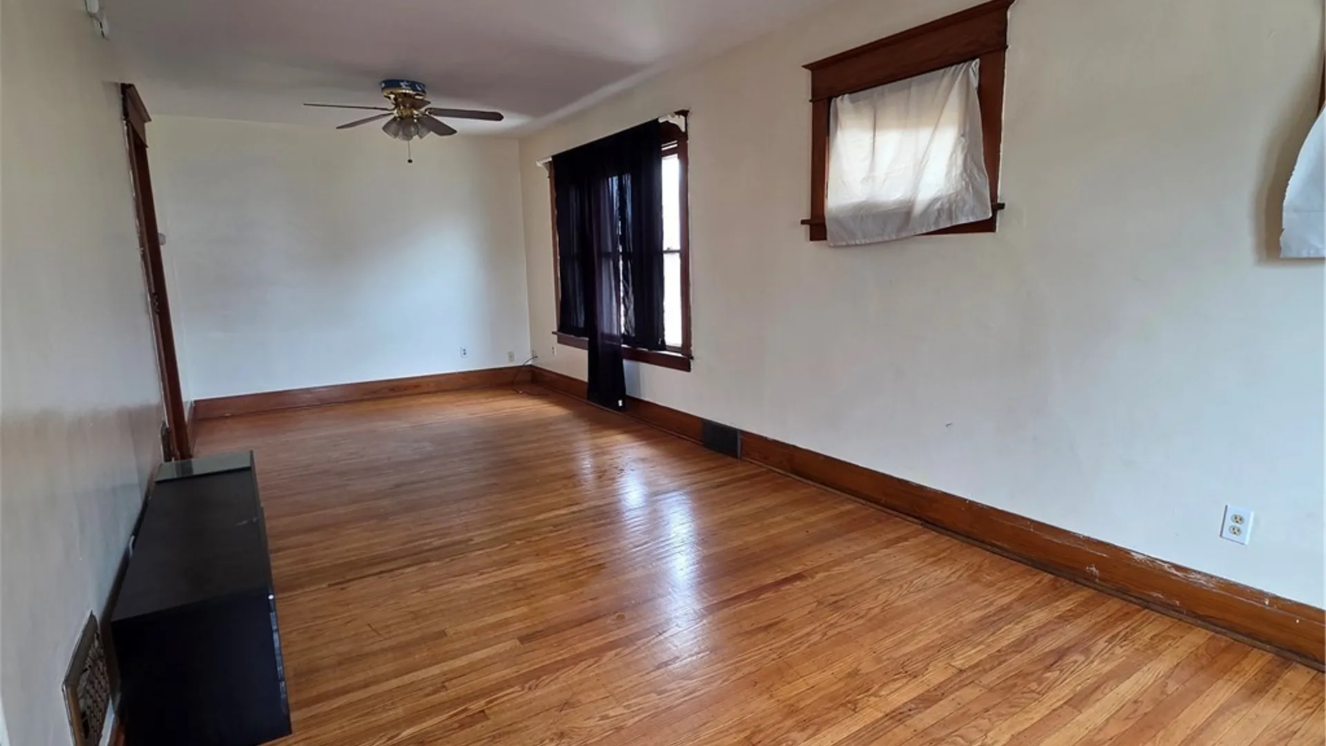 Property at 96 Academy Road, Buffalo, NY 14211 14
