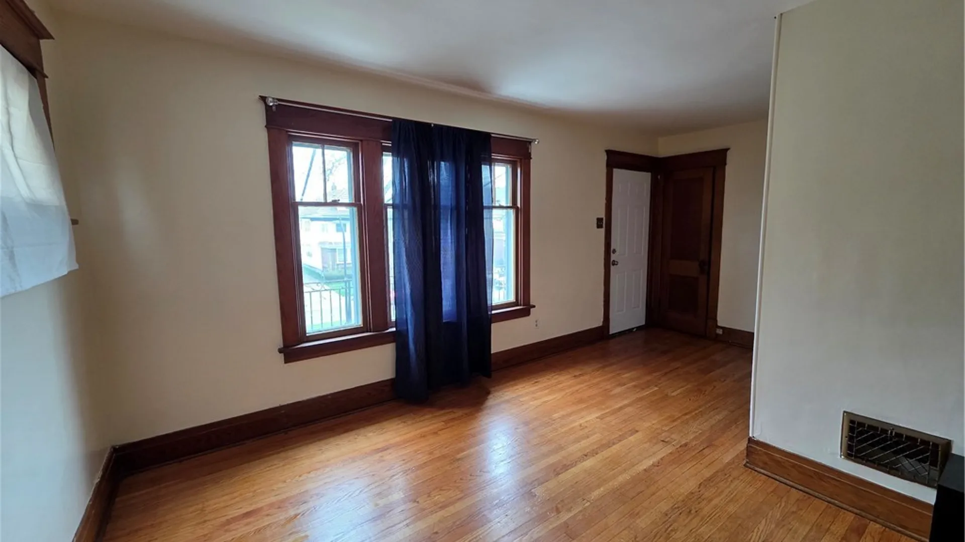 Property at 96 Academy Road, Buffalo, NY 14211 8