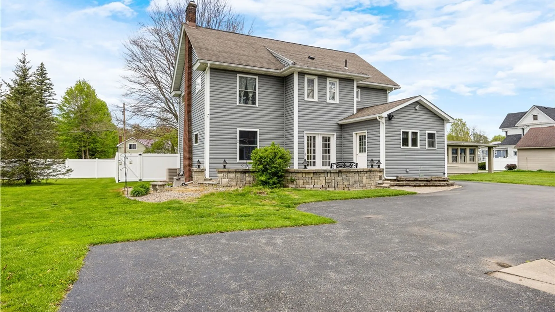 Property at 78 Seneca Avenue, Vernon, NY 13421 21