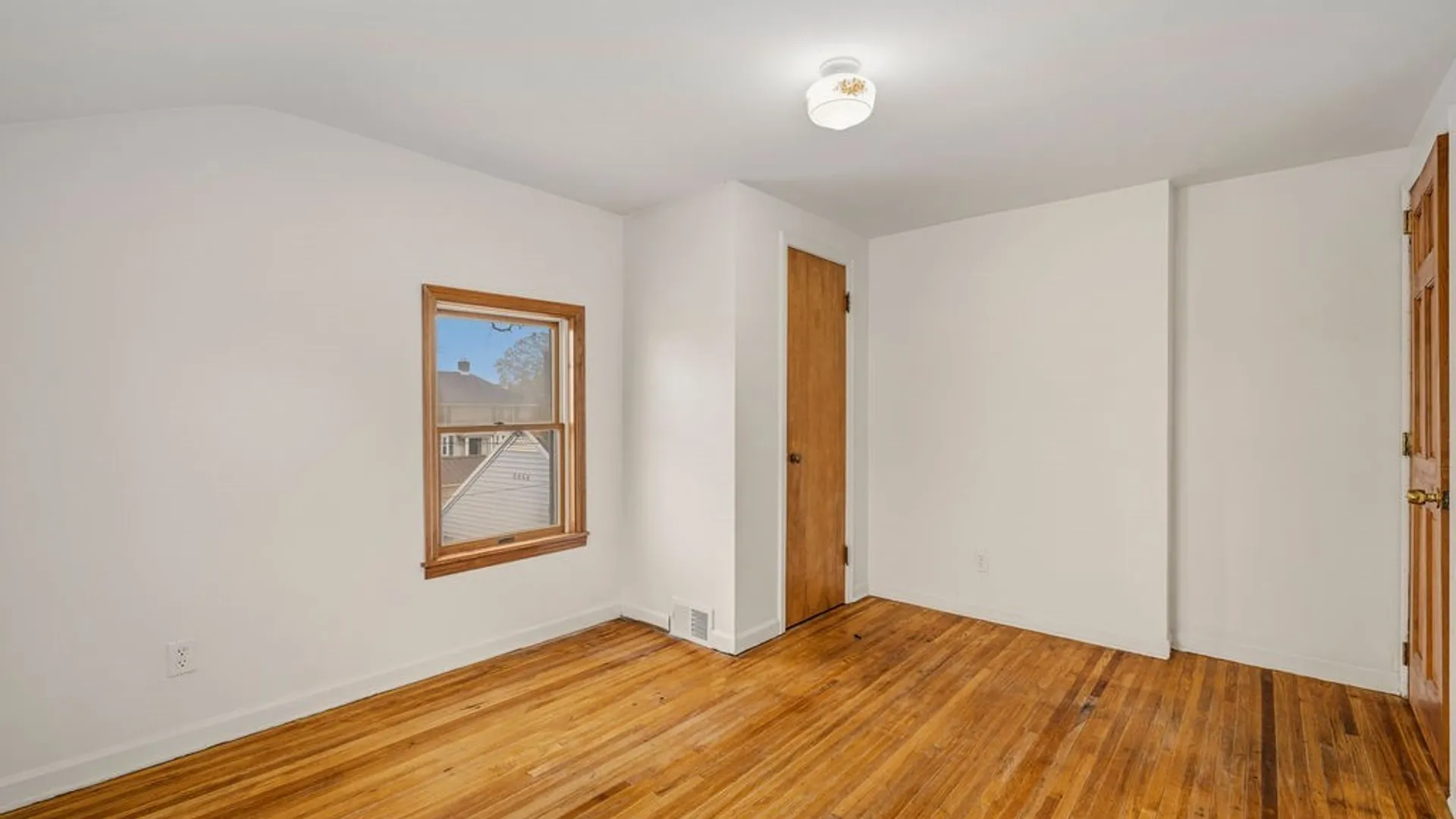Property at 8472 Rivershore Drive, Niagara Falls, NY 14304 19