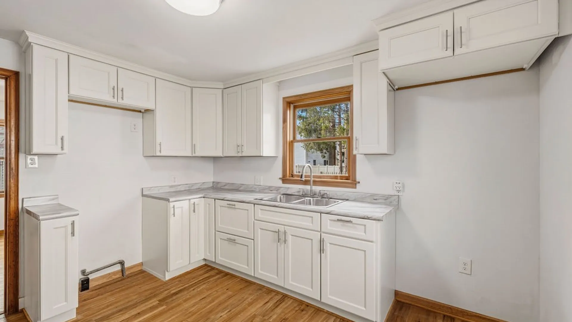 Property at 8472 Rivershore Drive, Niagara Falls, NY 14304 9