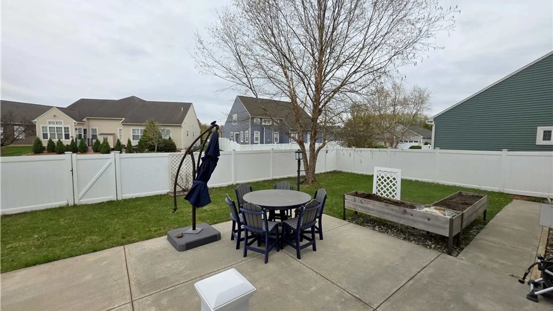 Property at 8173 Whitman Way, Clay, NY 13090 6