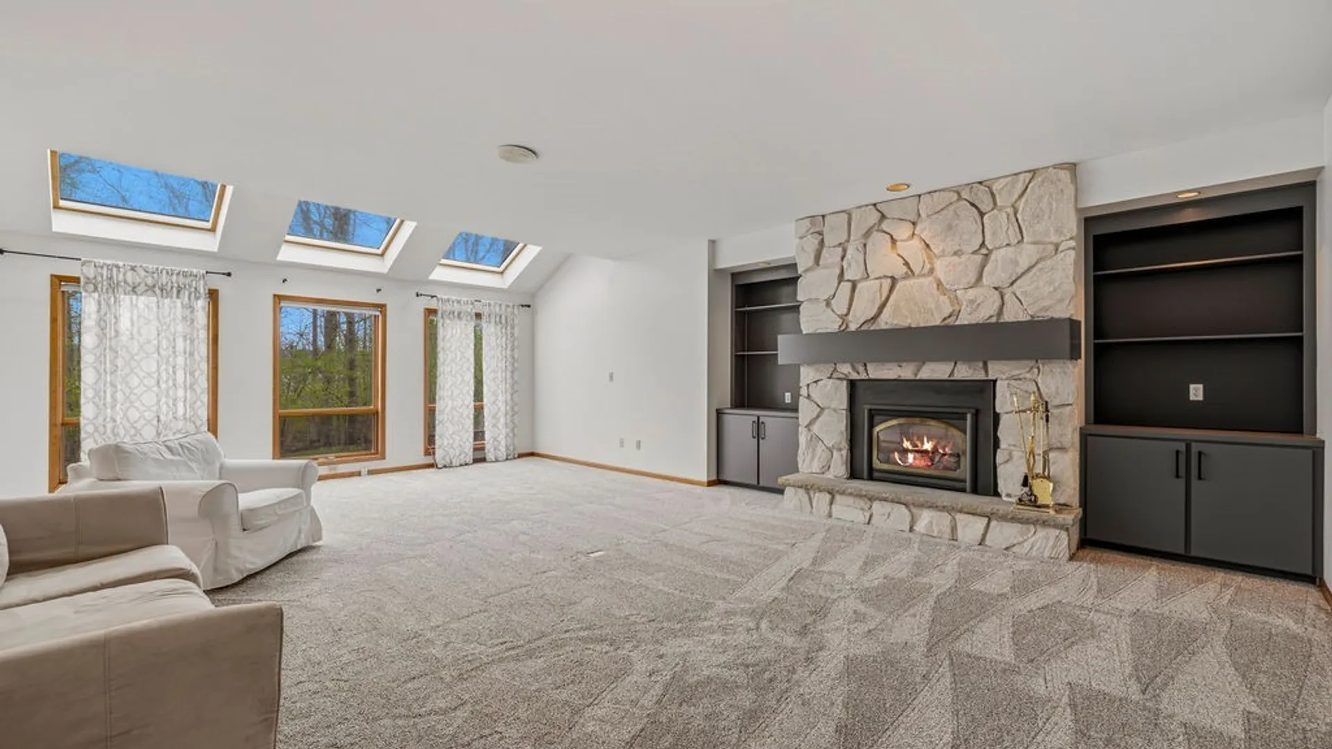 Property at 165 Spicer Creek Run, Grand Island, NY 14072 13