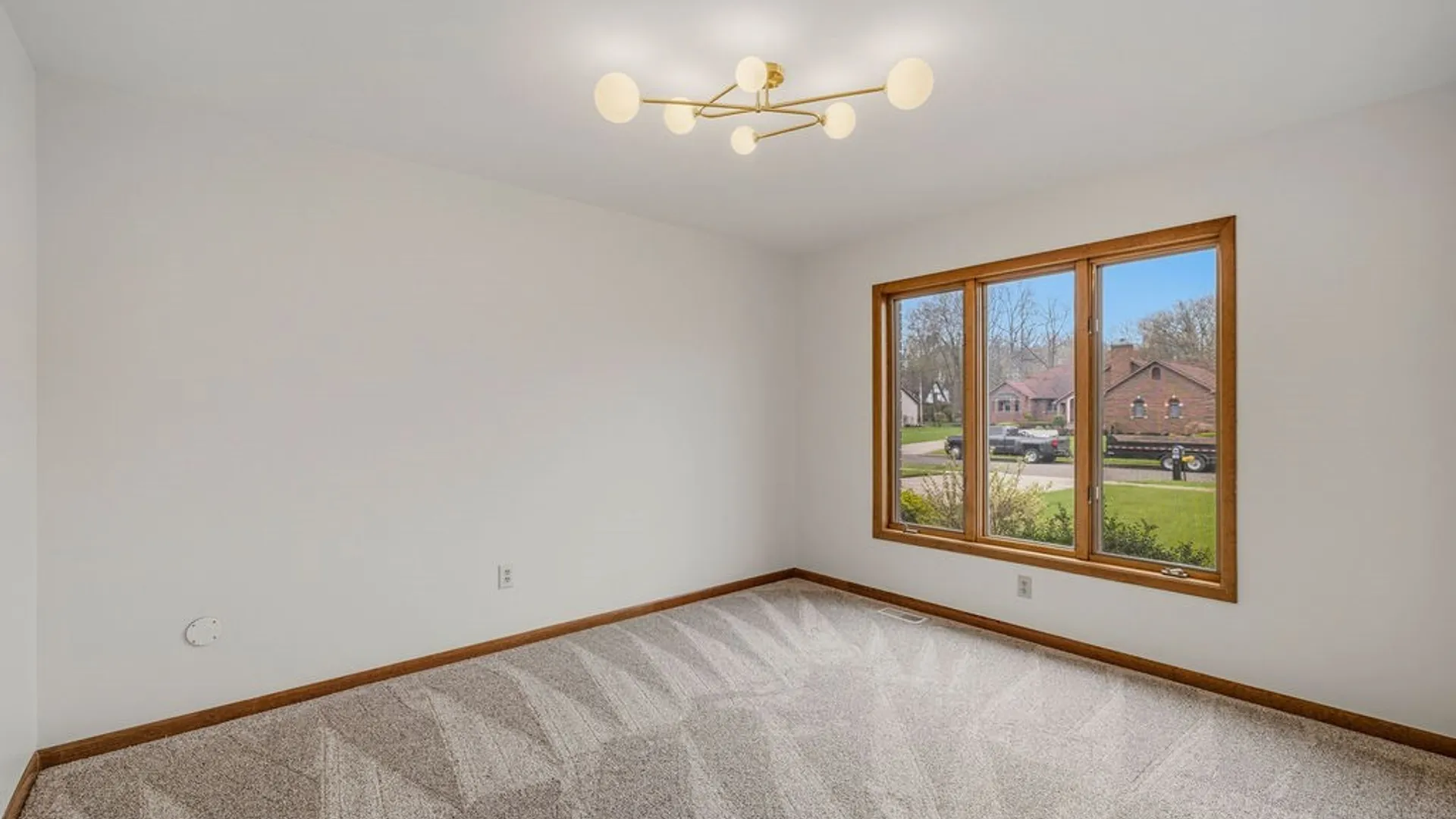 Property at 165 Spicer Creek Run, Grand Island, NY 14072 16