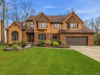 Property at 165 Spicer Creek Run, Grand Island, NY 14072