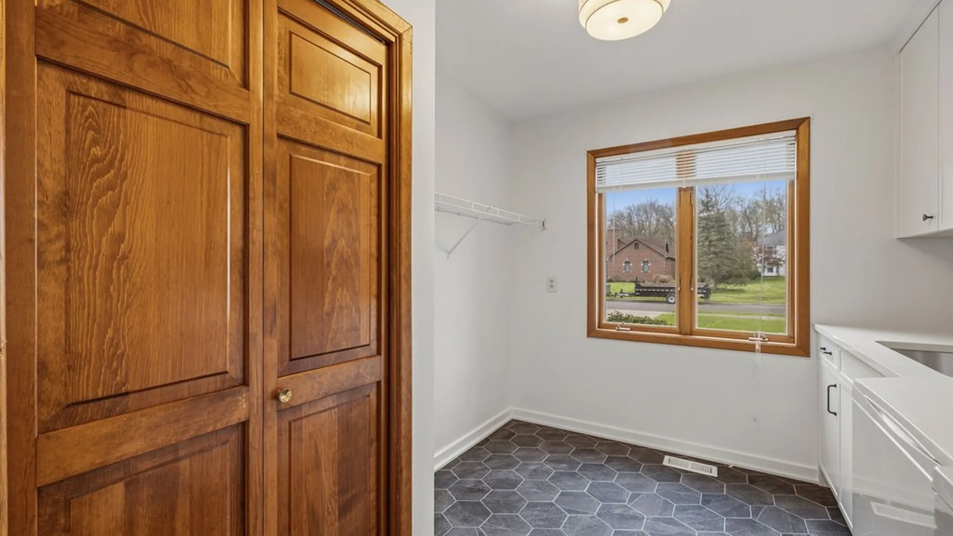Property at 165 Spicer Creek Run, Grand Island, NY 14072 21