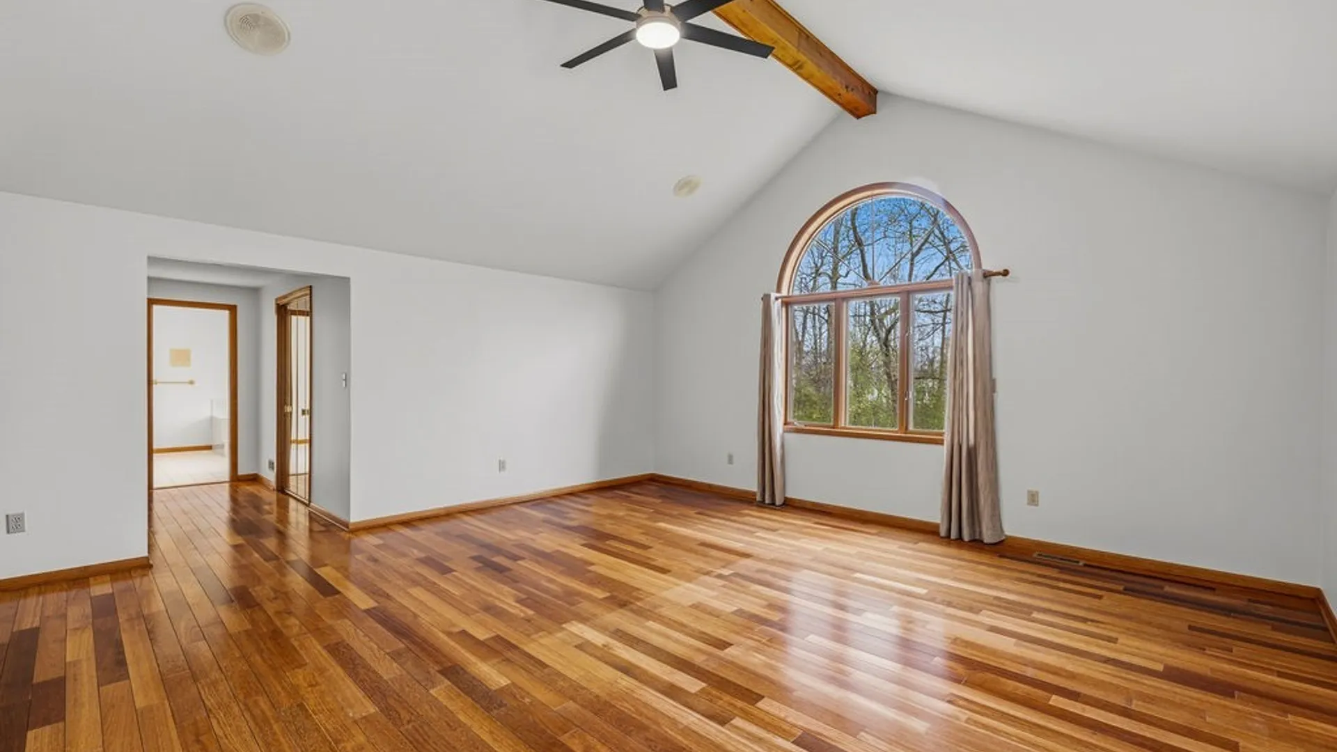 Property at 165 Spicer Creek Run, Grand Island, NY 14072 22