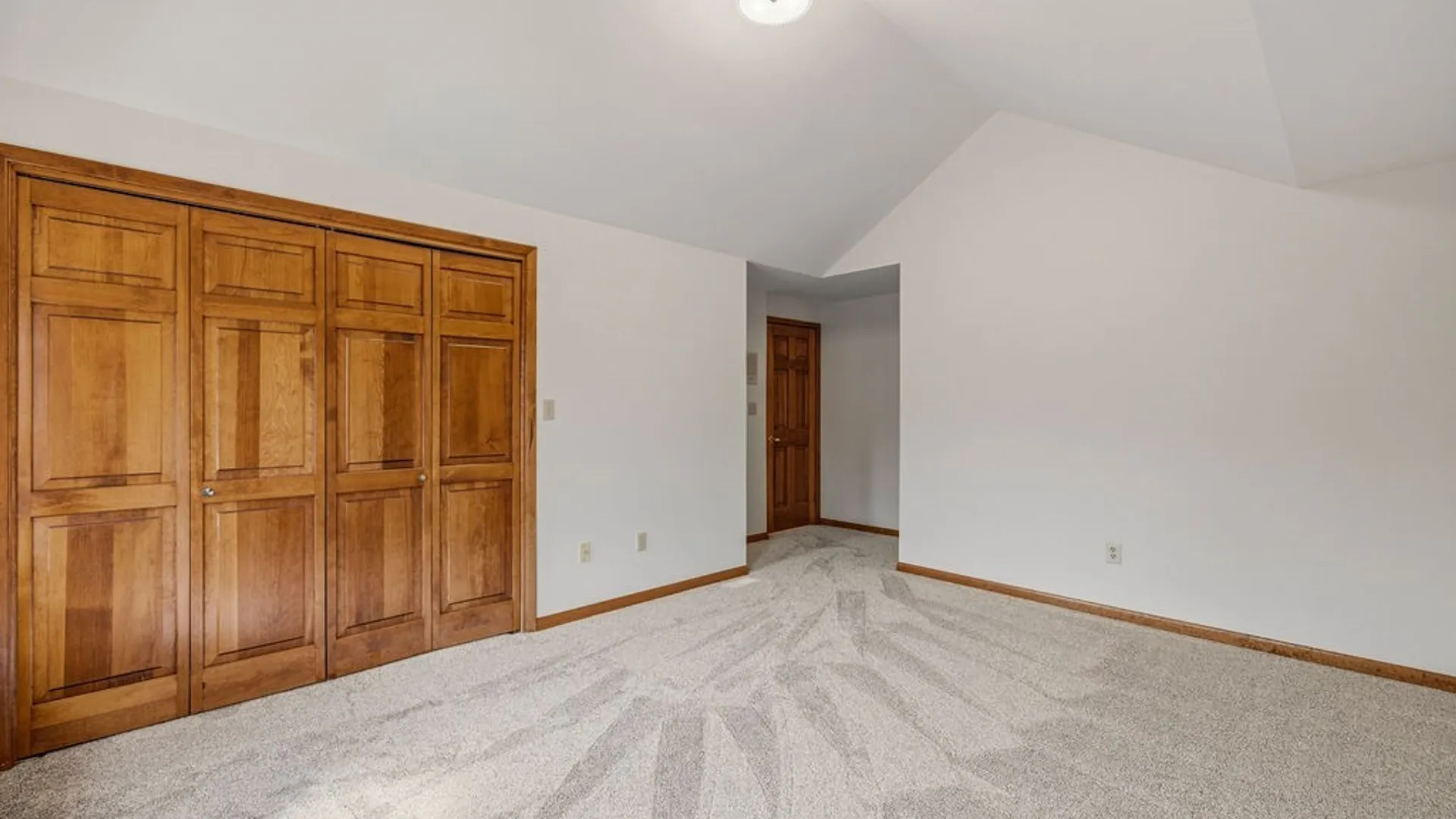 Property at 165 Spicer Creek Run, Grand Island, NY 14072 30