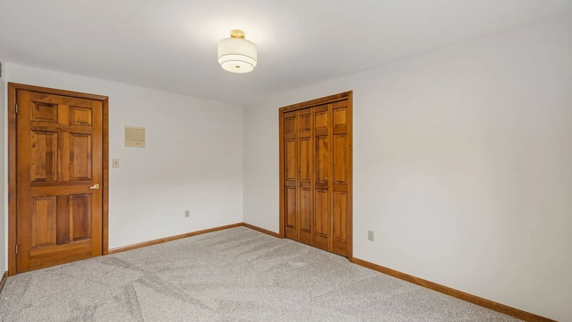 Property at 165 Spicer Creek Run, Grand Island, NY 14072 34