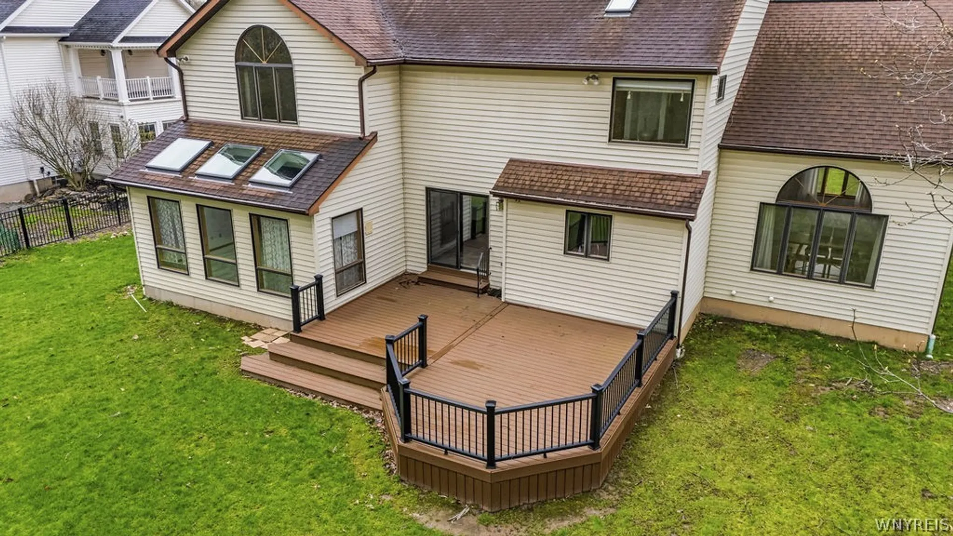 Property at 165 Spicer Creek Run, Grand Island, NY 14072 36