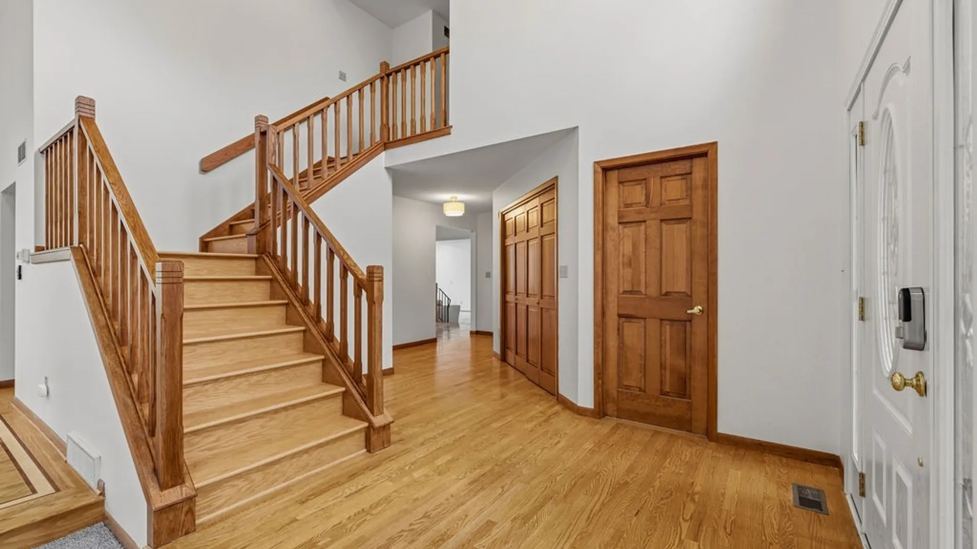 Property at 165 Spicer Creek Run, Grand Island, NY 14072 4