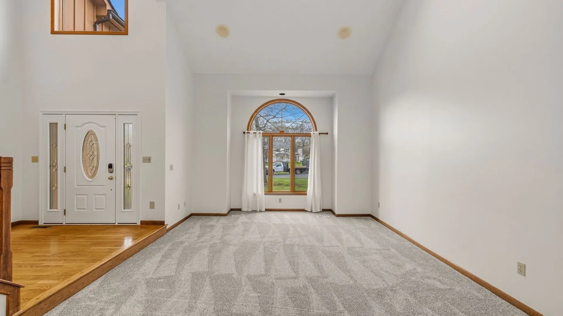 Property at 165 Spicer Creek Run, Grand Island, NY 14072 6