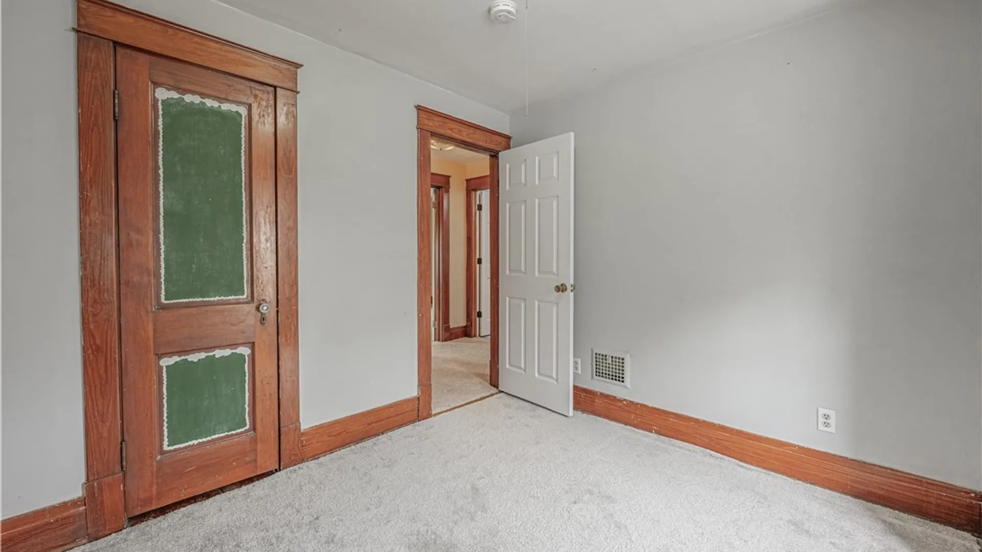 Property at 871 Payne Avenue, North Tonawanda, NY 14120 28