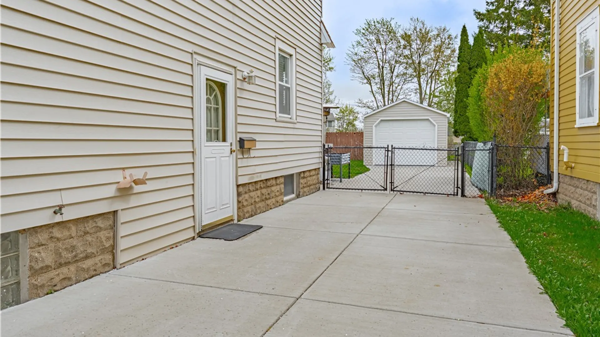 Property at 871 Payne Avenue, North Tonawanda, NY 14120 30