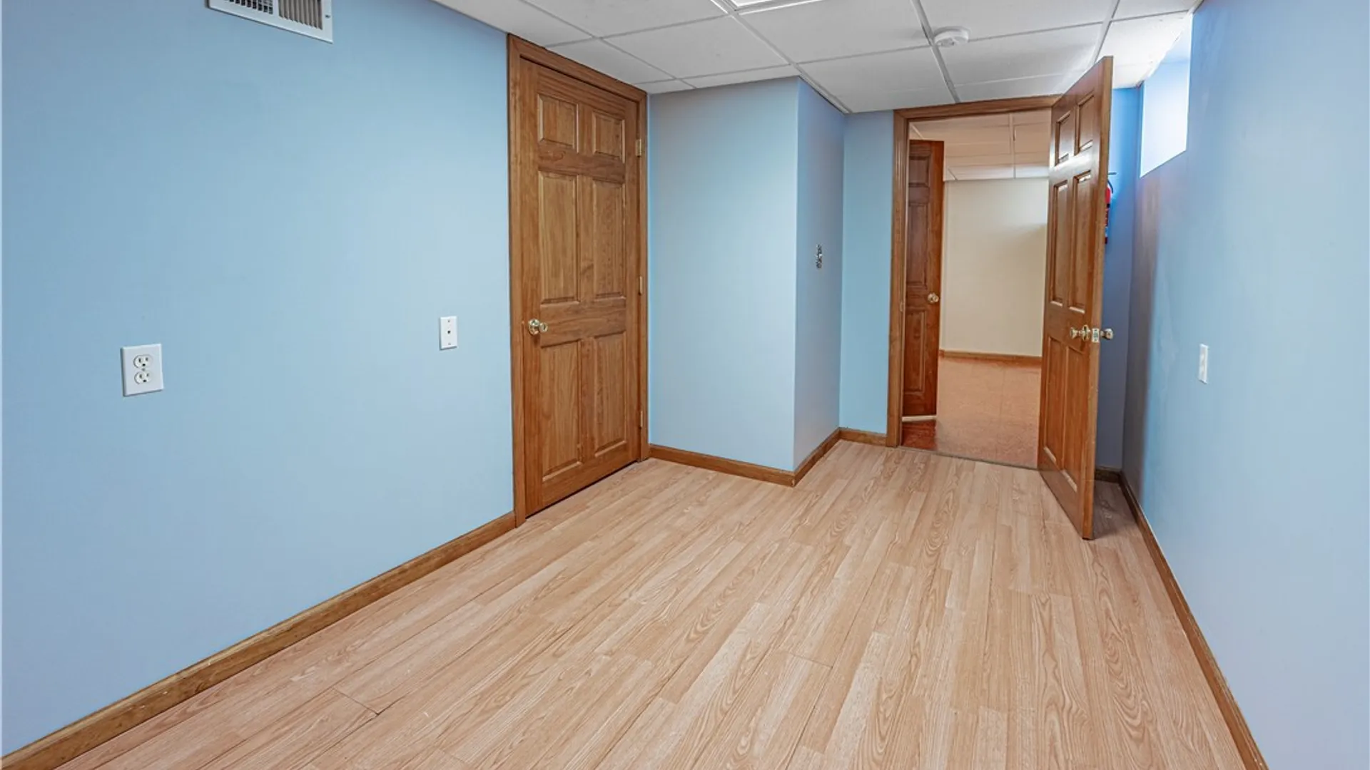 Property at 871 Payne Avenue, North Tonawanda, NY 14120 39