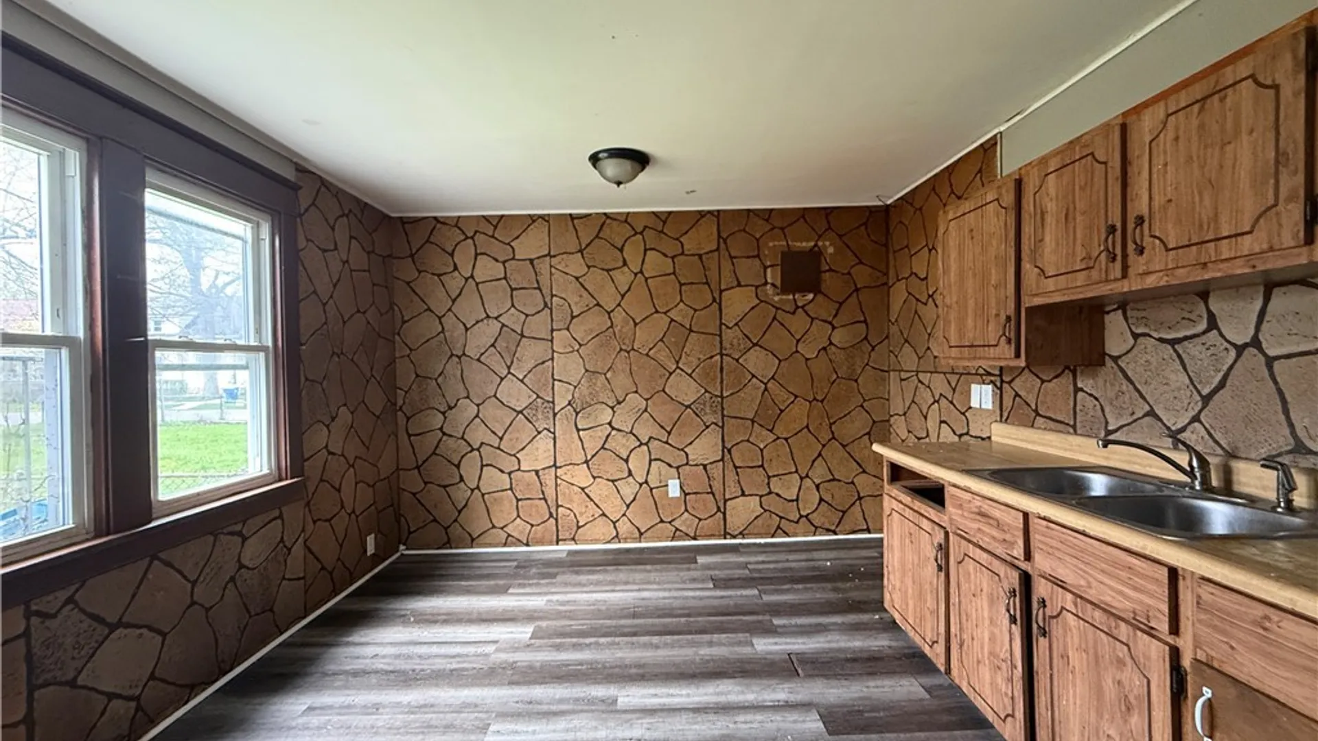 Property at 77 Mayer Avenue, Buffalo, NY 14207 11