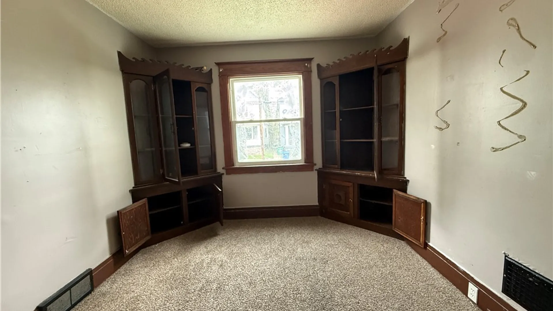 Property at 77 Mayer Avenue, Buffalo, NY 14207 5