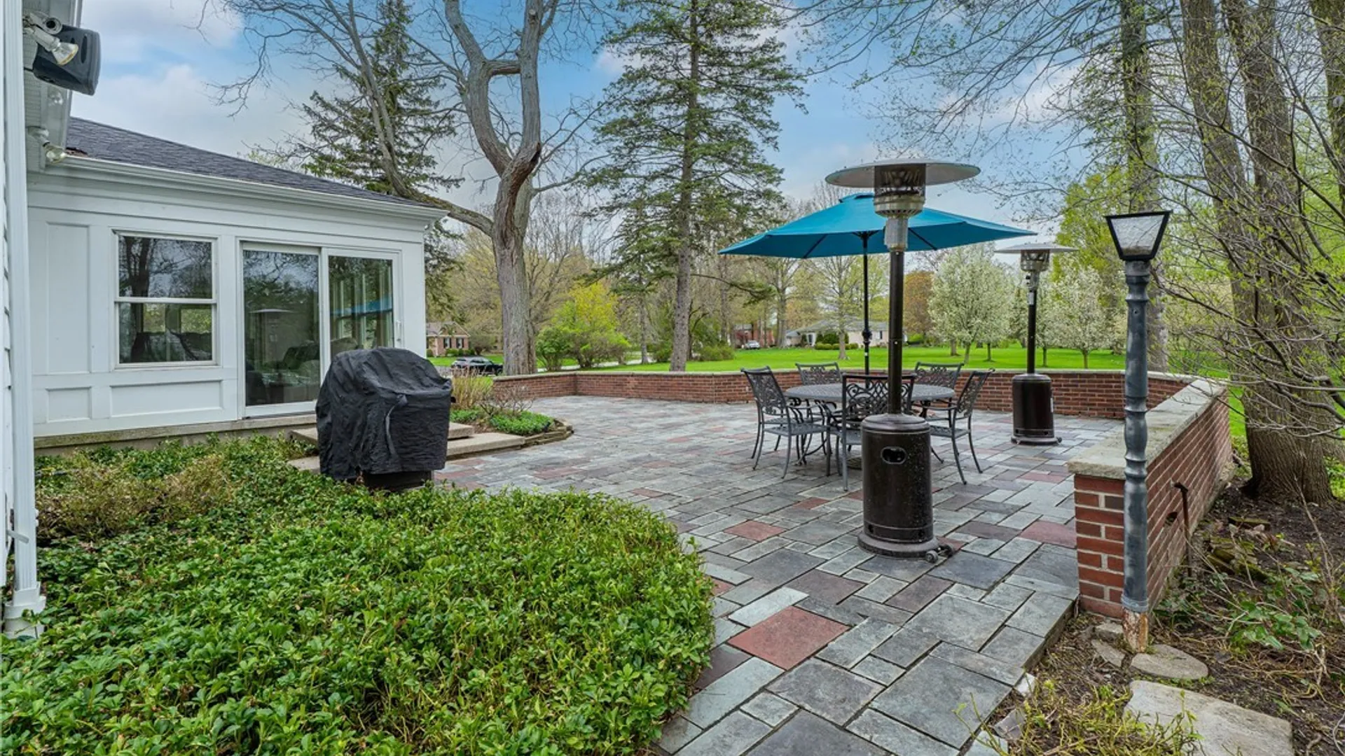Property at 5 Knollwood Lane, Amherst, NY 14221 39