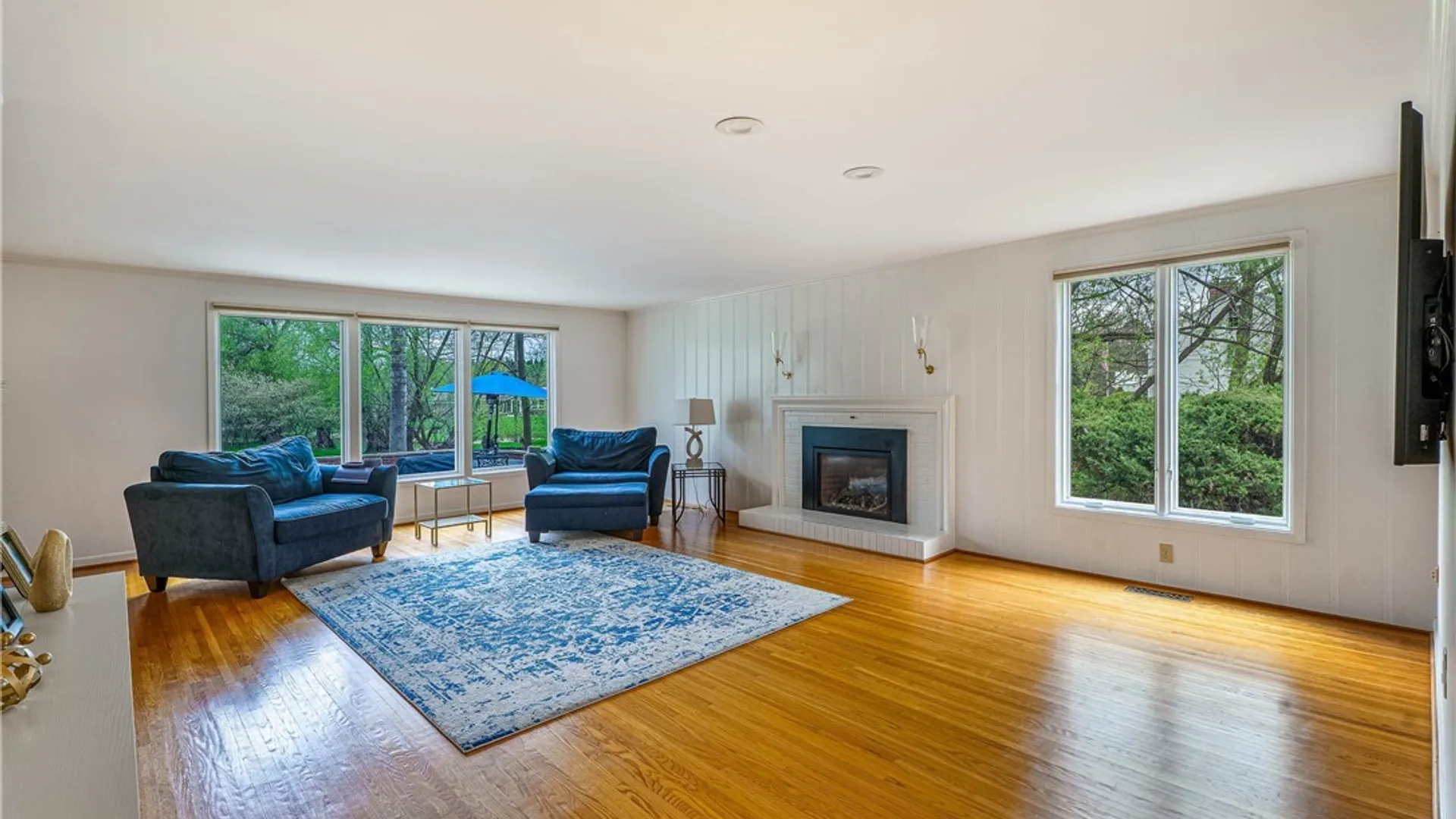 Property at 5 Knollwood Lane, Amherst, NY 14221 8