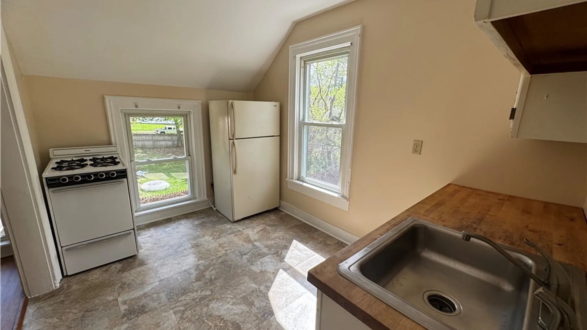 Property at 1714 Valley Drive, Syracuse, NY 13207 22