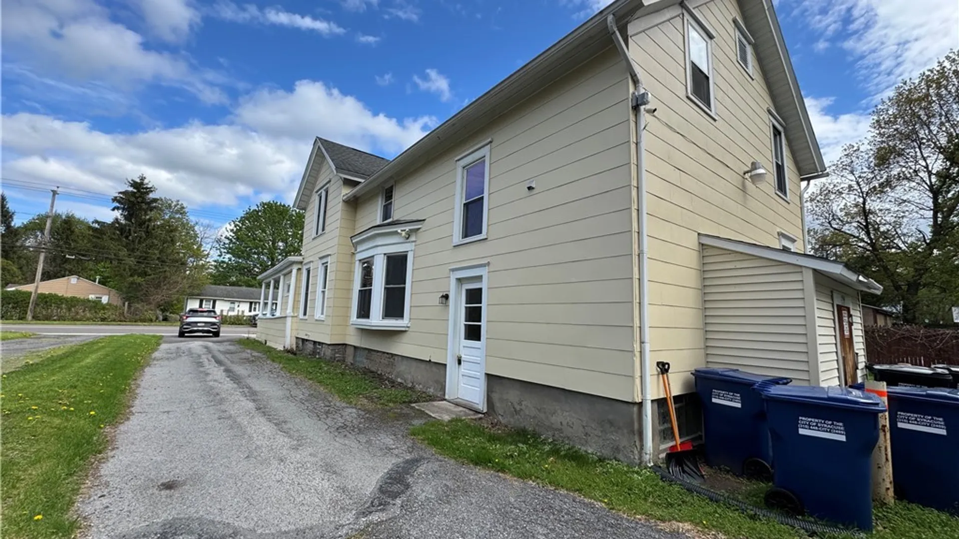 Property at 1714 Valley Drive, Syracuse, NY 13207 3
