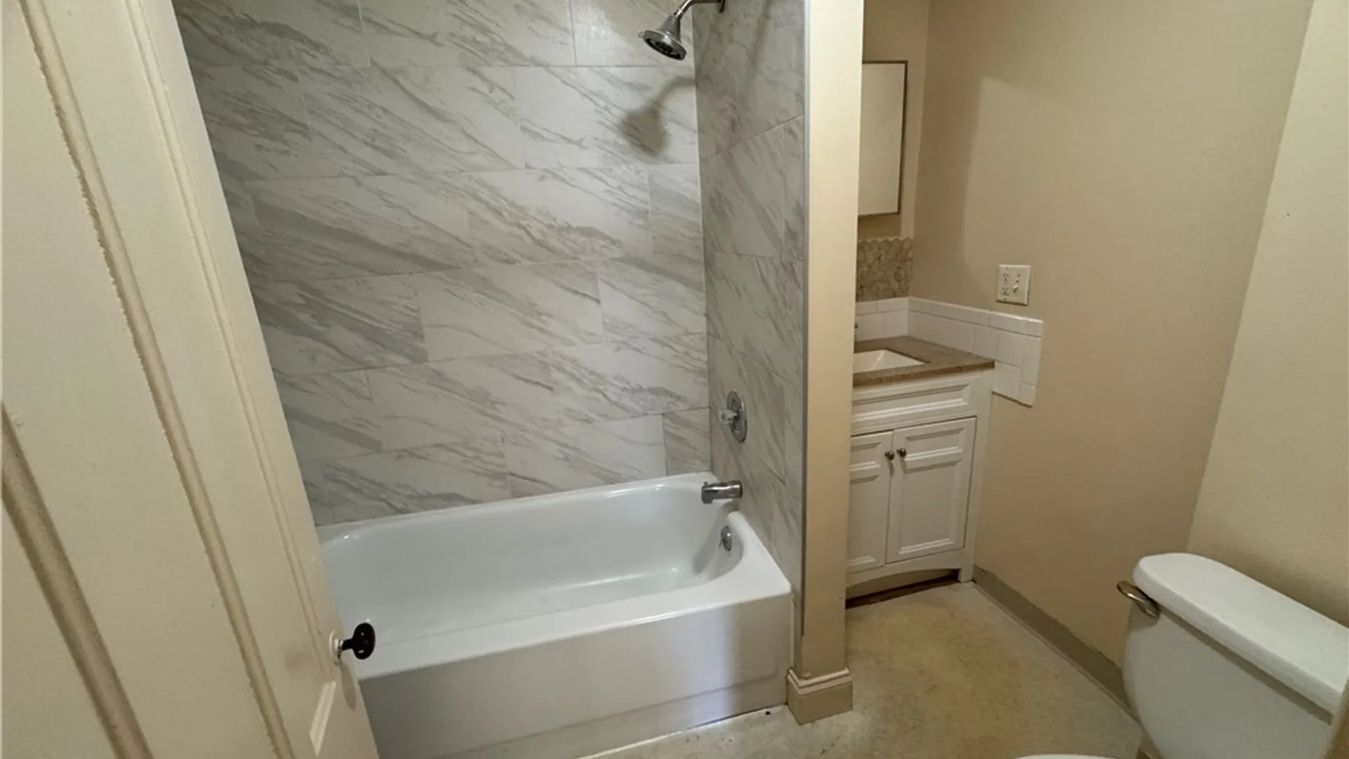 Property at 1714 Valley Drive, Syracuse, NY 13207 38