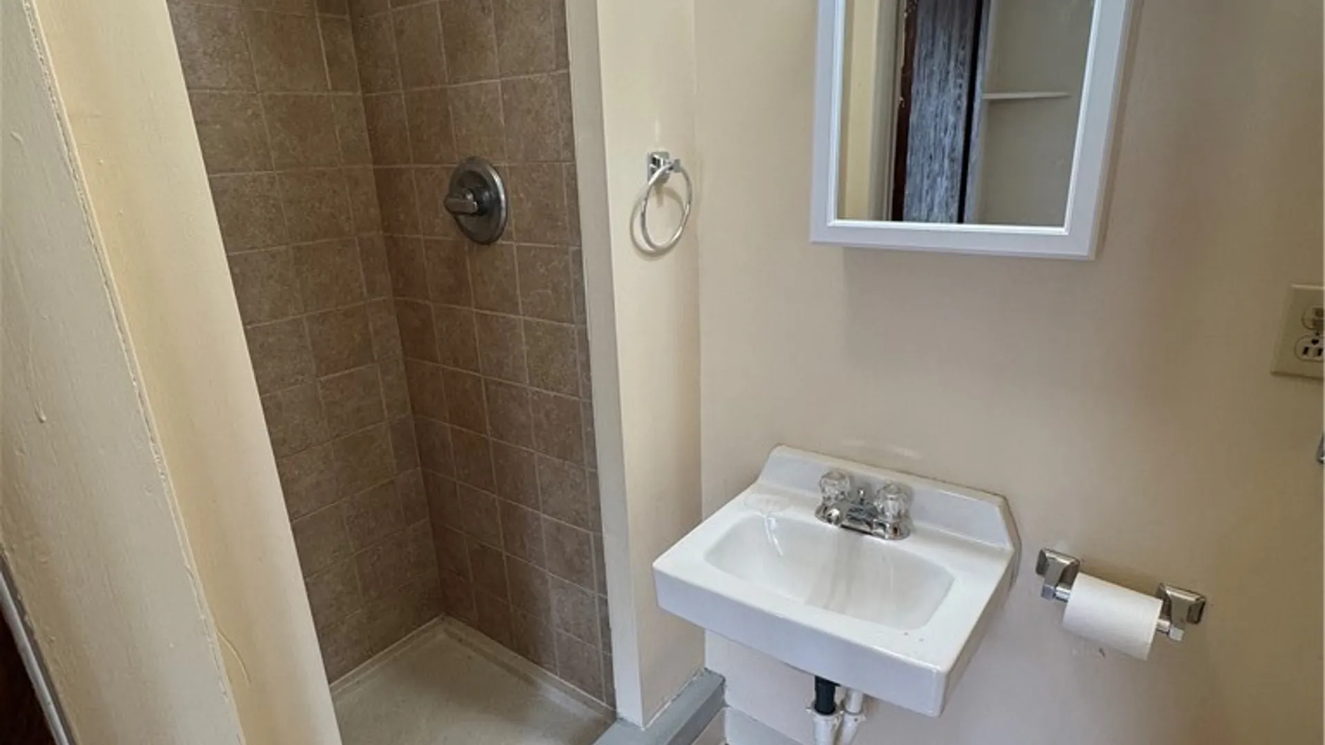 Property at 1714 Valley Drive, Syracuse, NY 13207 41