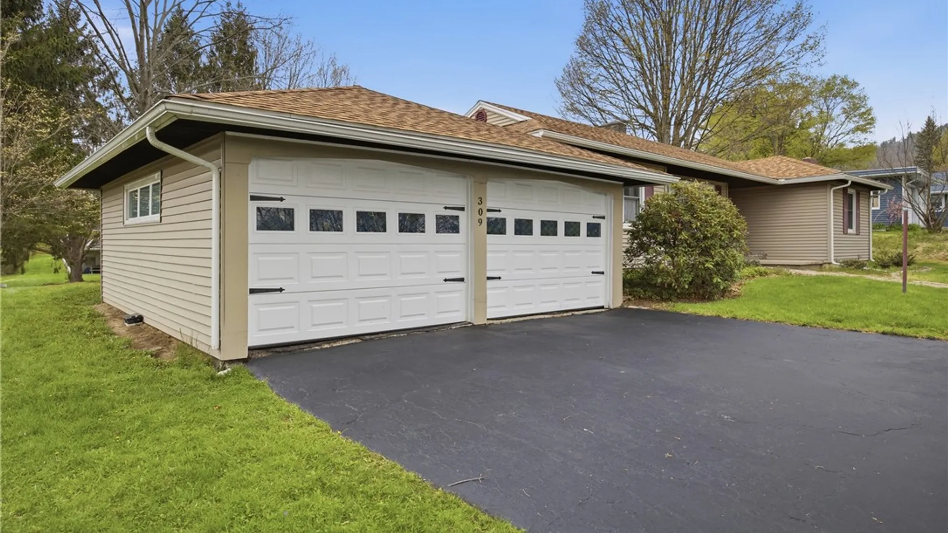 Property at 309 Maple, Bath, NY 14810 4