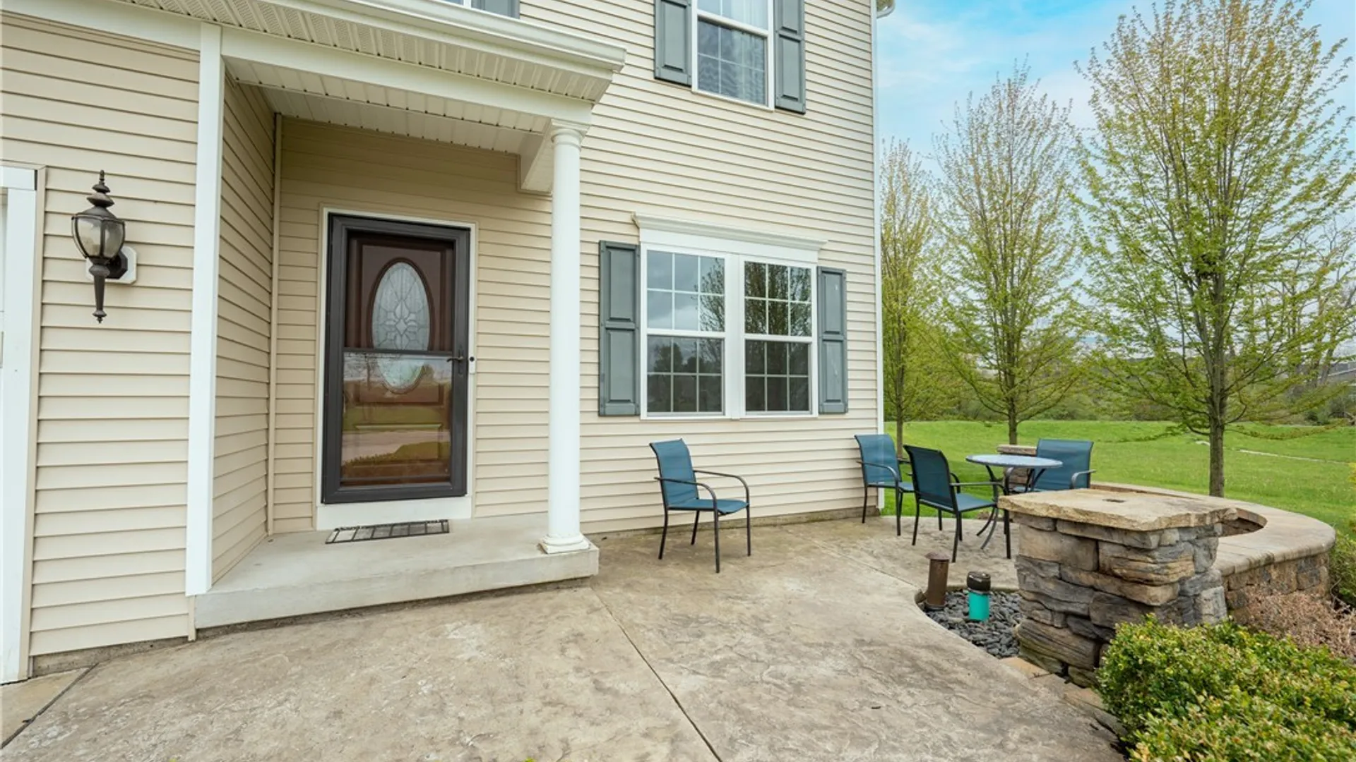 Property at 75 Hilltowne Drive, Orchard Park, NY 14127 4